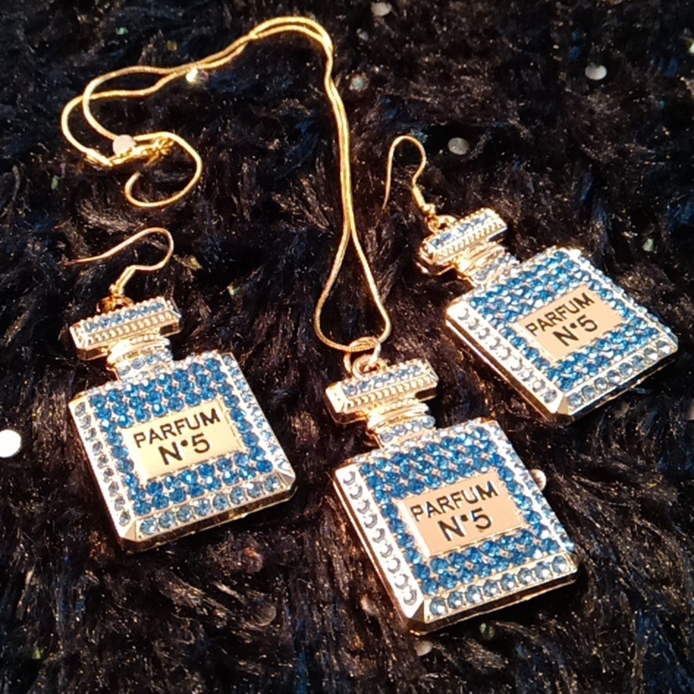 NWT Handmade 3pc LUXURY INSPIRED ✨BLING✨ Necklace & Earrings Set - Picture 9 of 17